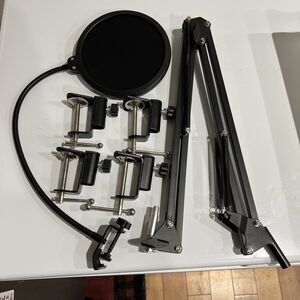 Multifunctional Cantilever Bracket Black-Scissor Arm Desk Clamps W/ Pop Filter